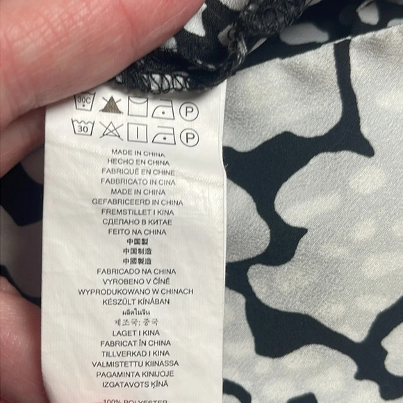 Michael Kors Black & White Blouse Size XS - Picture 4 of 5